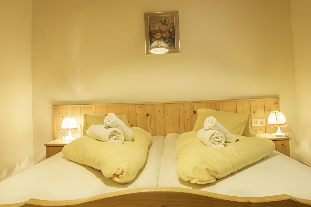 Hotel Gell Tweng Luaran gambar