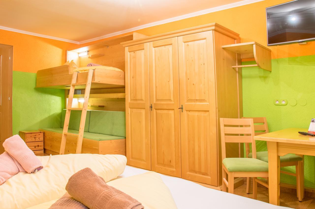 Hotel Gell Tweng Luaran gambar