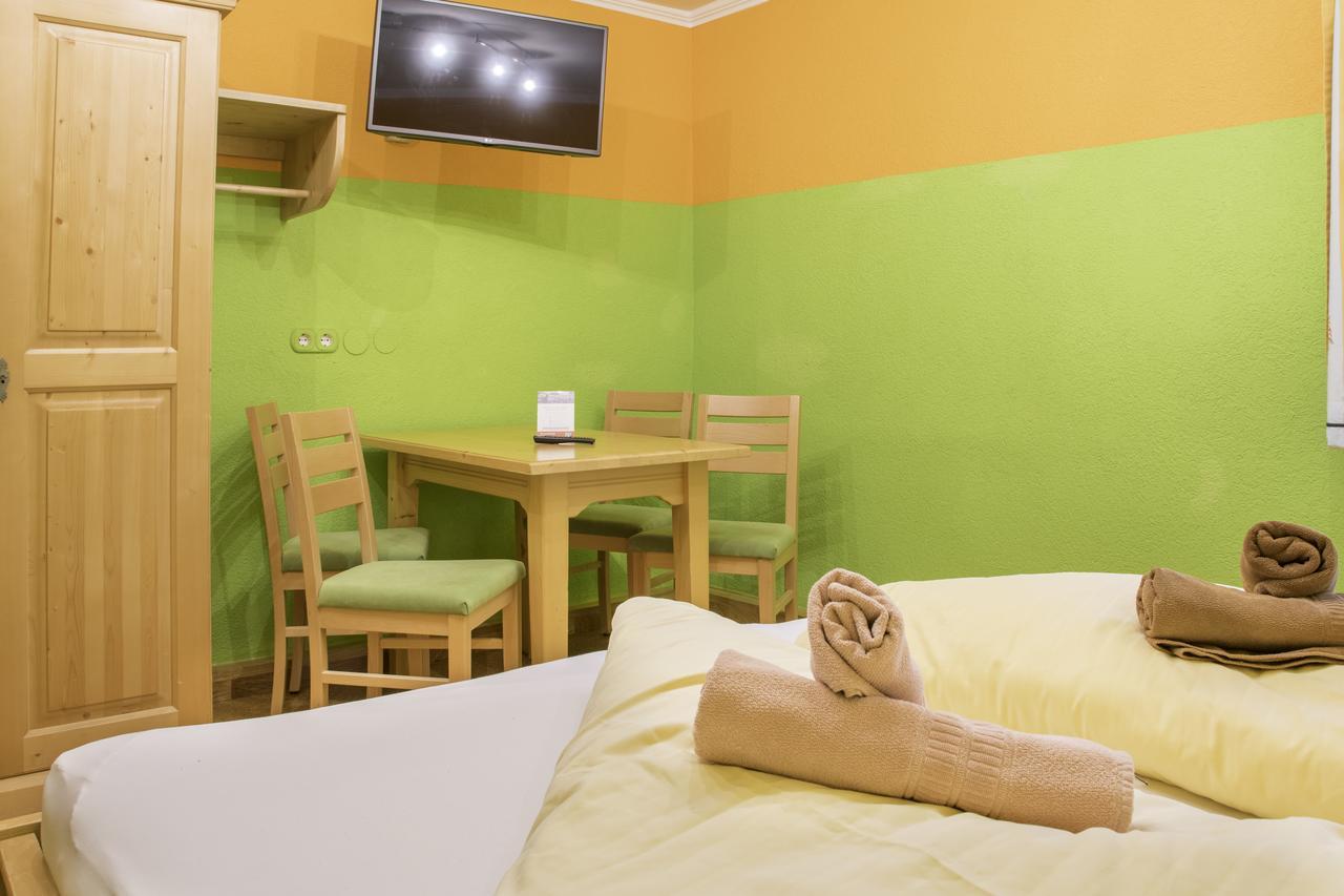 Hotel Gell Tweng Luaran gambar